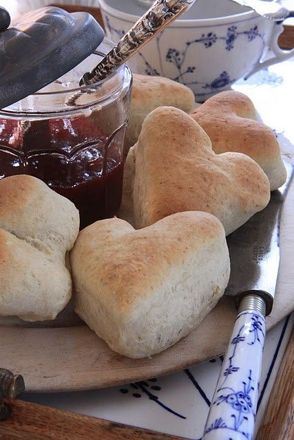 Tasteofhome - heart-shaped biscuits - Valentine's Day foods - Mohawk Homescapes