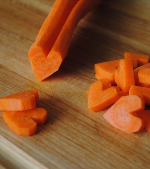 snapguide how-to - heart-shaped carrots - Valentine's Day foods - Mohawk Homescapes