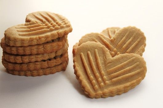 Createdby-Diane.com - heart-shaped cookies - peanut butter cookies - Valentine's Day foods - Mohawk Homescapes