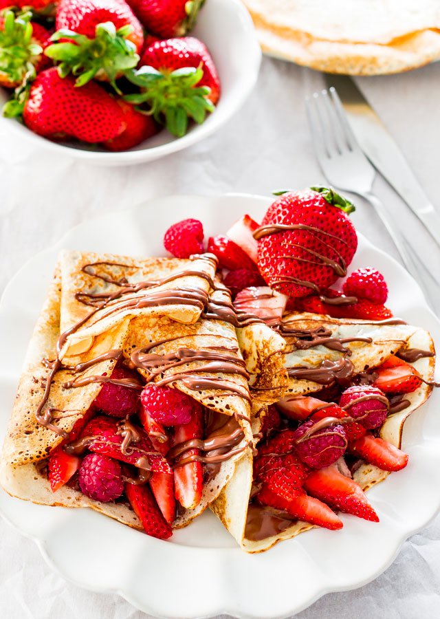 nutella-and-berry-crepes-2