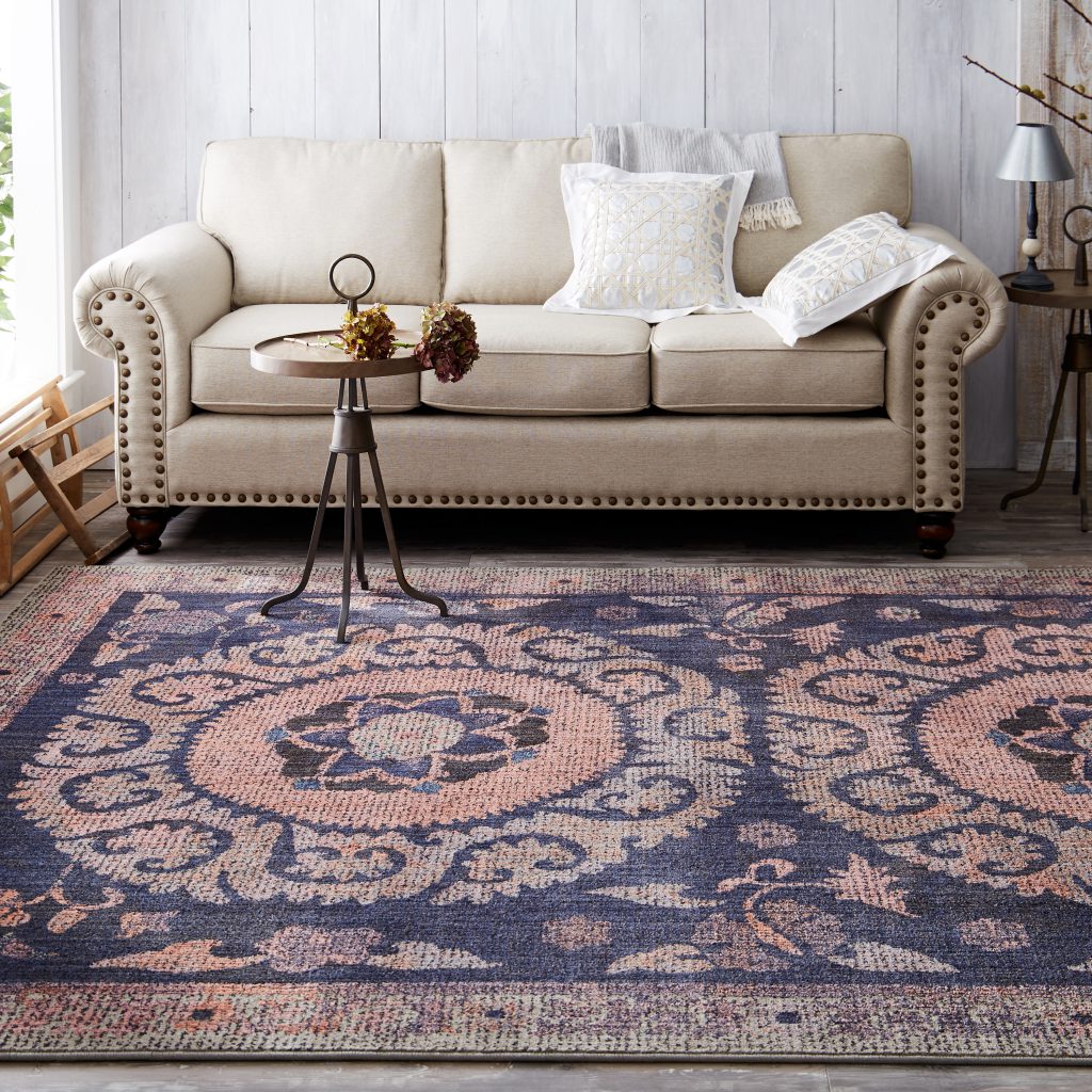 Contemporary chic area rug from Mohawk Home Studio collection by Patina Vie.