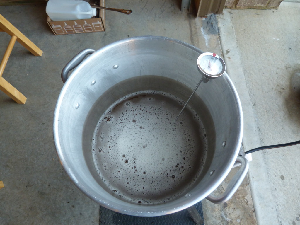 wort, unfermented beer, Pilsen malt syrup, beer brewing, home brewed beer, cream ale, beer boiling