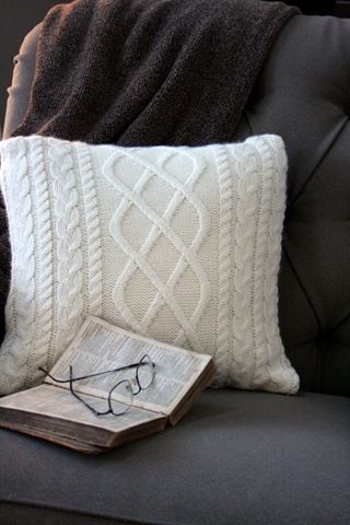 jonesdesigncompany.com - Simple winter decor - Heidi Milton - Mohawk Homescapes